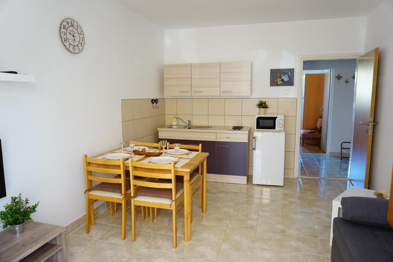 Apartment Jelena Fažana Exterior foto