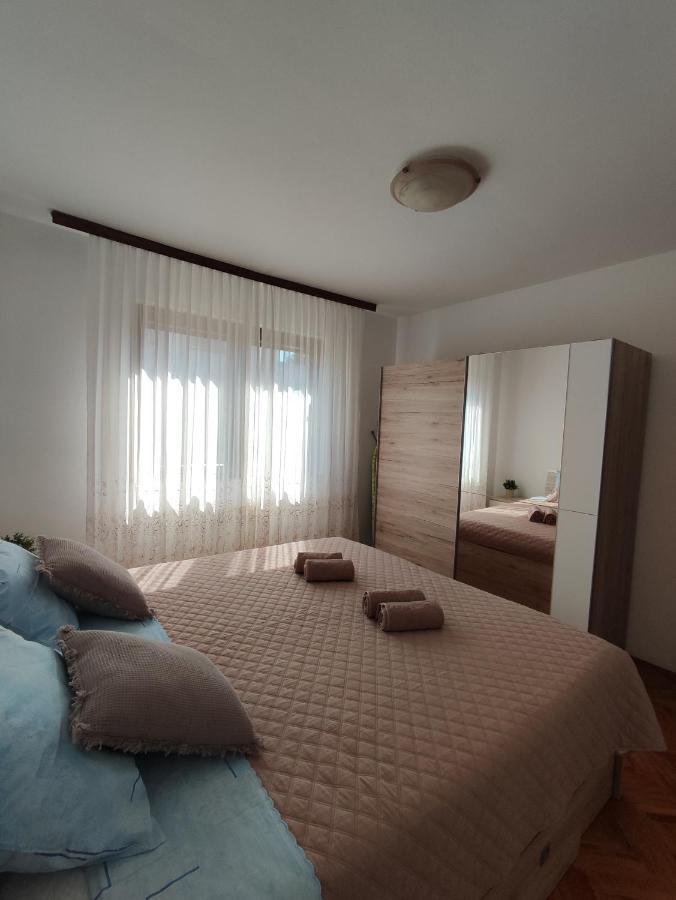 Apartment Jelena Fažana Exterior foto